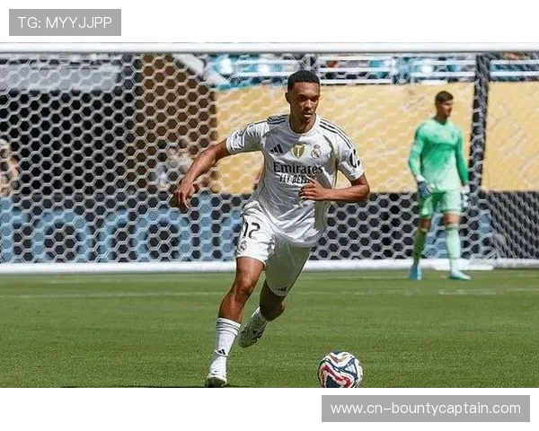 皇马阿诺德、卡马文加双双伤退,高强度战术消耗埋下隐患 皇马阿诺德、卡马文加双双伤退,高强度战术消耗埋下隐患