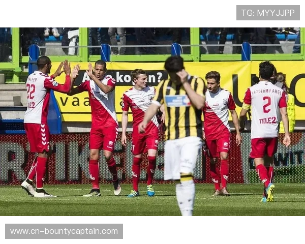 埃因霍温联赛阶段积8分，进攻火力难掩防守漏洞