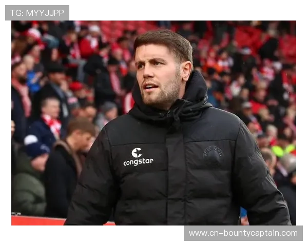 曼联有意聘请德泽尔比执教，需说服其适应运营模式